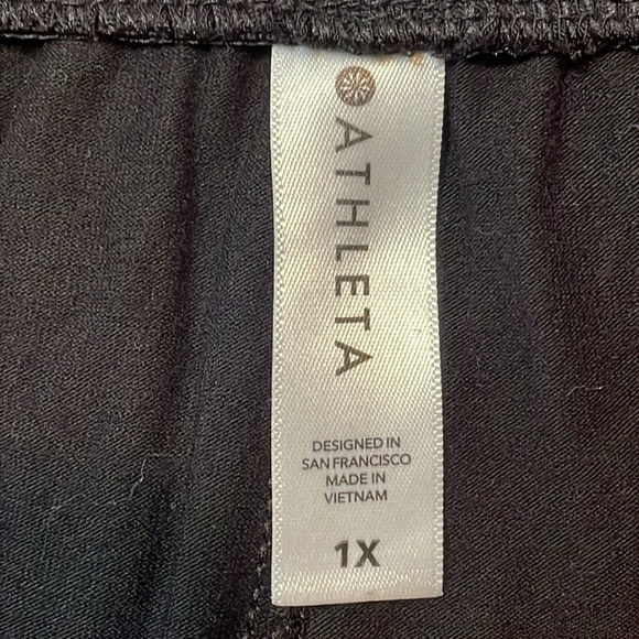 Athleta Black High Rise Cropped Wide Leg Pants Size 1X - Picture 4 of 8